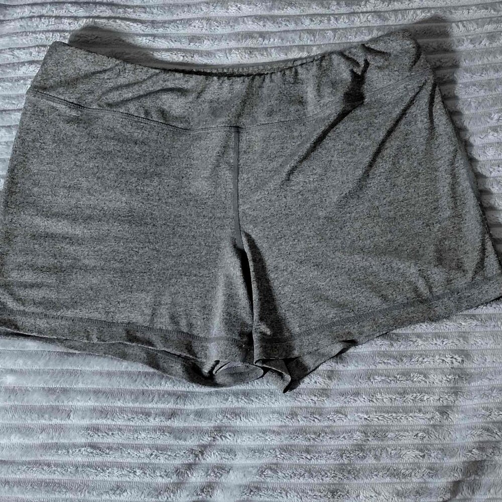 size XL Pro Player wicking shorts - heather gray
